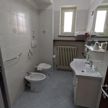 Sirena Vista Апартаменти Стреза