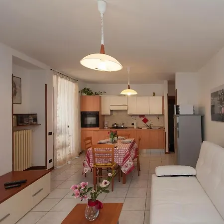 Sirena Vista Апартаменти *