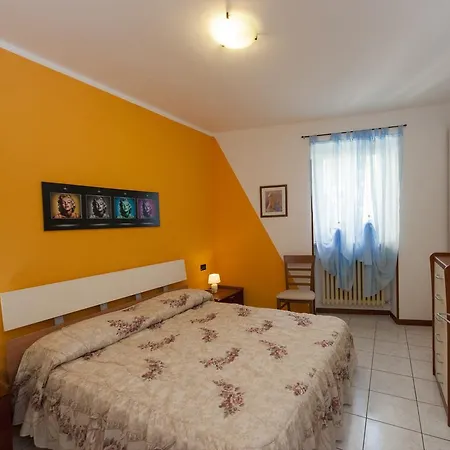 Sirena Vista Апартаменти *