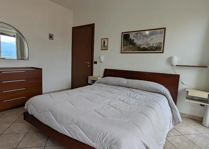 Sirena Vista Стреза