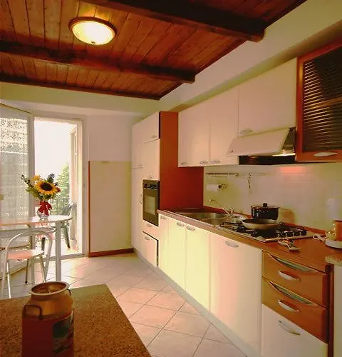 Sirena Vista Apartament *